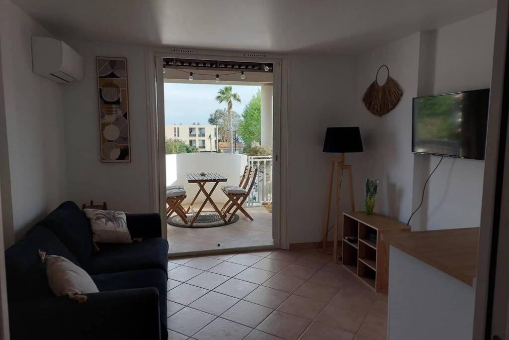 Magnifique Studio A 50M De La Plage De Cavaliere - Studio Tamarindo Ле-Лаванду Экстерьер фото